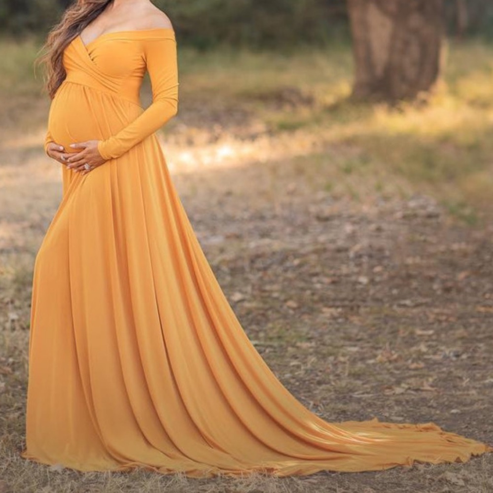 Maternity Off Shoulders Long sleeve dress